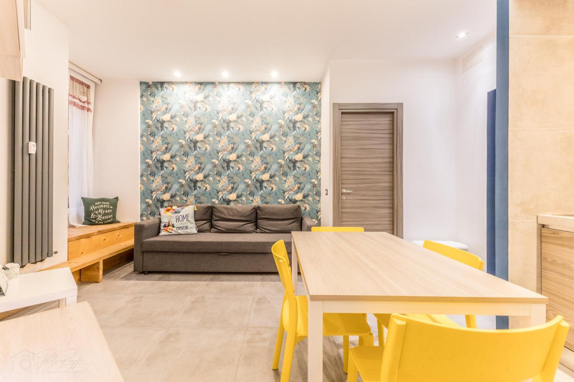 Loves Apartment *